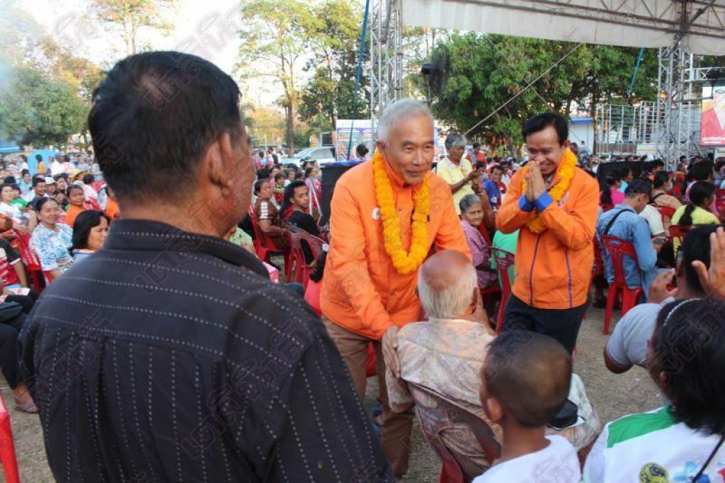 'สุวัจน์' ลงพื้นที่ช่วยผู้สมัครสส.ชพน.หาเสียง