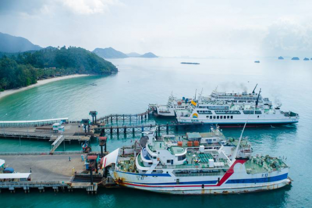 ราชาเฟอร์รี่จัดโปรฯพิเศษรถต่อเรือสมุย-พะงัน