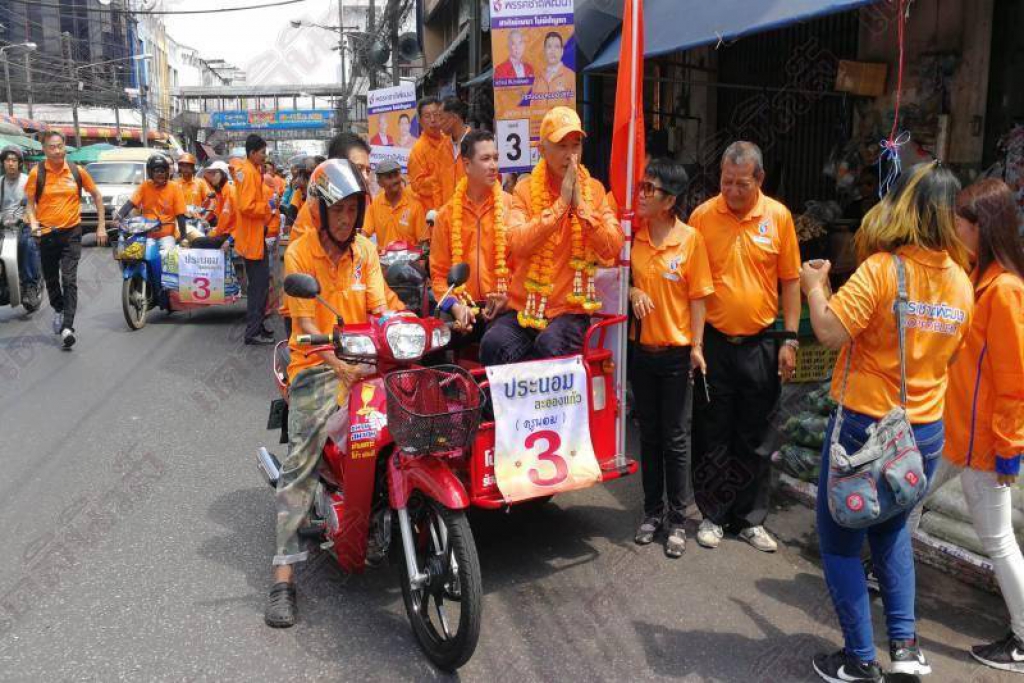 'สุวัจน์'สุดปลื้มชาวหาดใหญ่ใจดีต้อนรับอบอุ่น