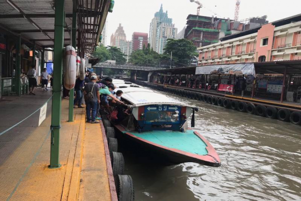 เรือโดยสารคลองแสนแสบหยุดสงกรานต์ 