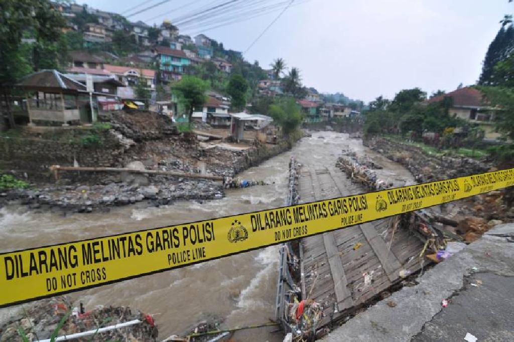 น้ำท่วมบนเกาะสุมาตราของอินโดฯ เสียชีวิตแล้ว 17 ราย