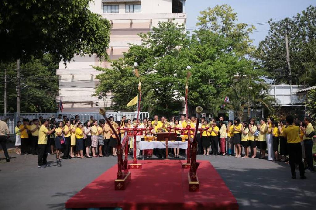 กรมส่งเสริมการเกษตรทำพิธีเคลื่อนย้ายคันไถ