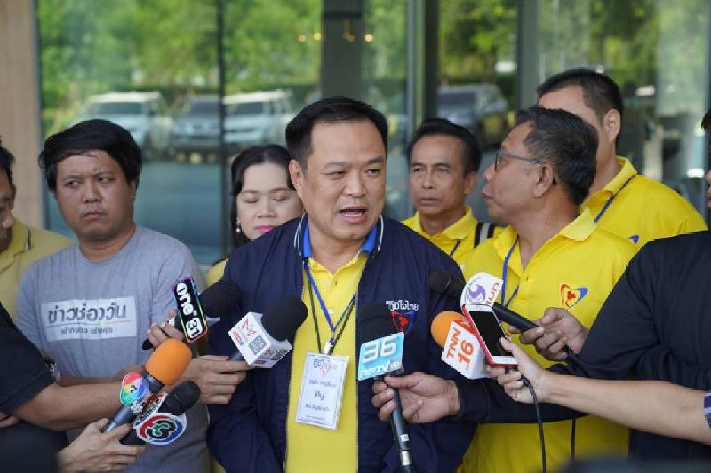 "เสี่ยหนู"ยังกั๊กร่วมรบ.จ่อปล่อยส.ส.ฟรีโหวต