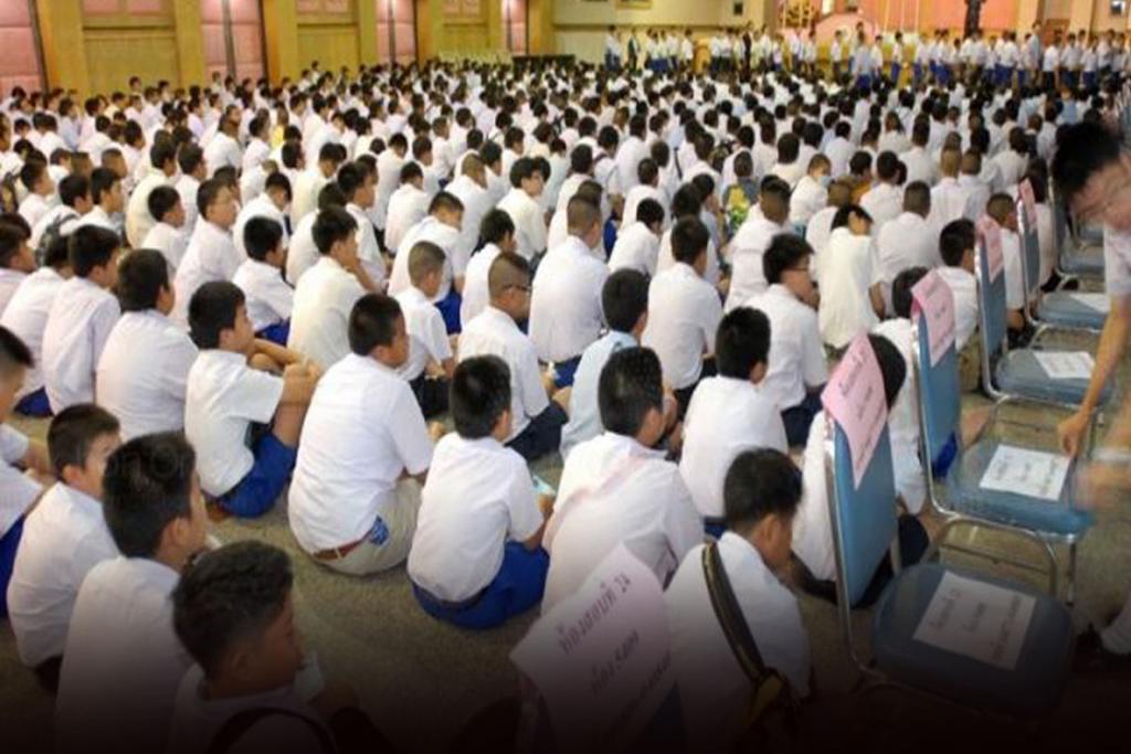 &lsquo;สวนกุหลาบ-เตรียมอุดม&rsquo; แชมป์ เด็กแห่สมัครเข้าม.1-ม.4 ยอดรับต่ำกว่าแผน