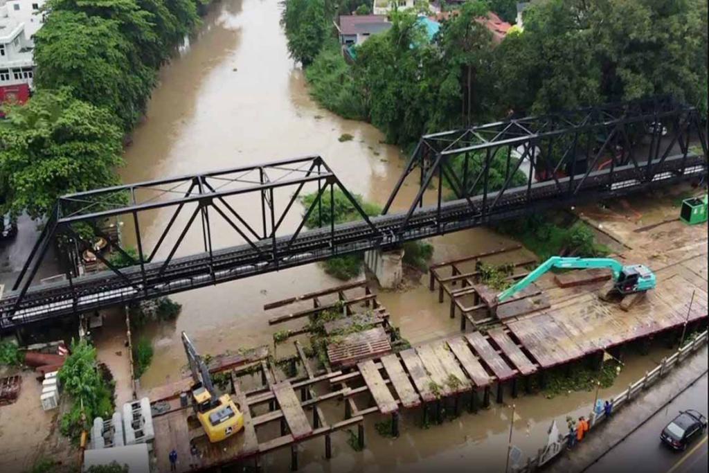 ด่วน! เตือนประชาชนขนของขึ้นที่สูง เตรียมระบายน้ำเขื่อนเพชร