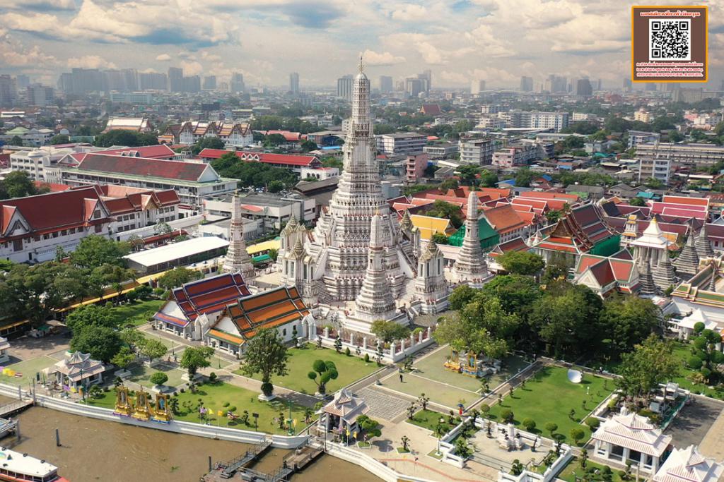 ภาพวิวความสวยสดงดงามของวัดอรุณราชวราราม จากการร่วมแรงร่วมใจของคณะสงฆ์วัดอรุณราชวรารามและลูกหลานชาววัดอรุณ(มีคลิป)