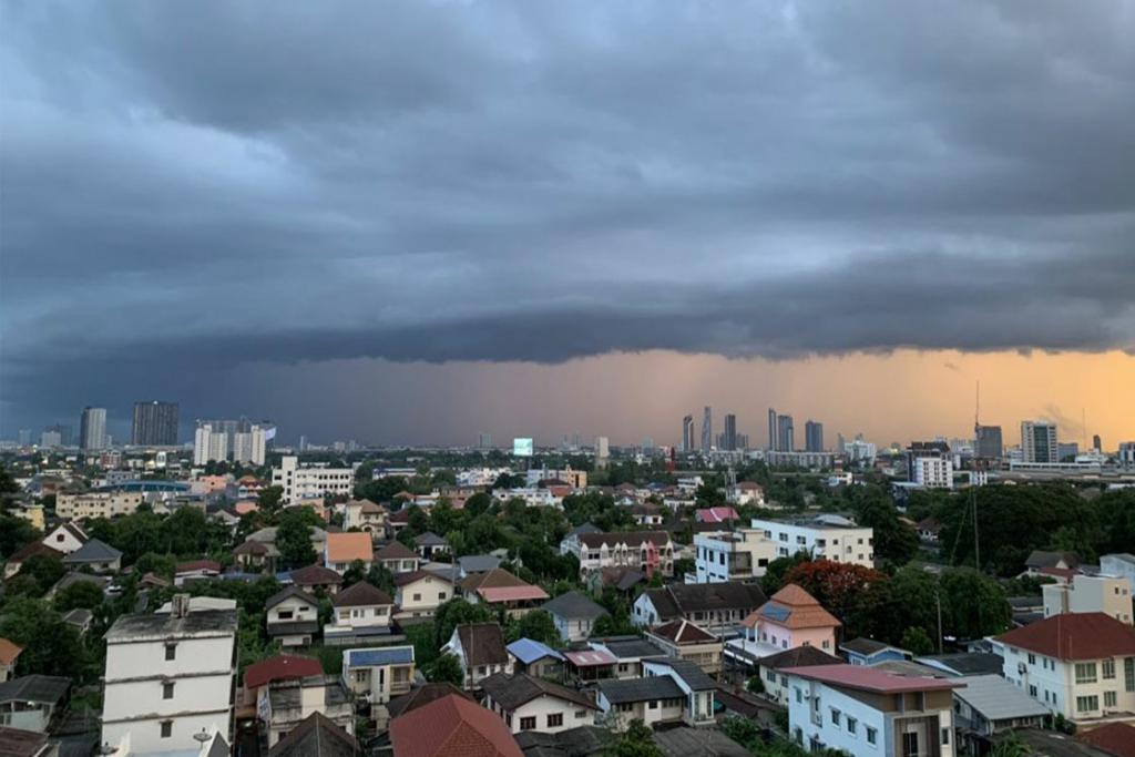 กรมอุตุฯ ประกาศเตือนพายุโซนร้อน 'โกนเซิน' อีก เผย 50 จังหวัดยังเจอฝนไม่หยุด