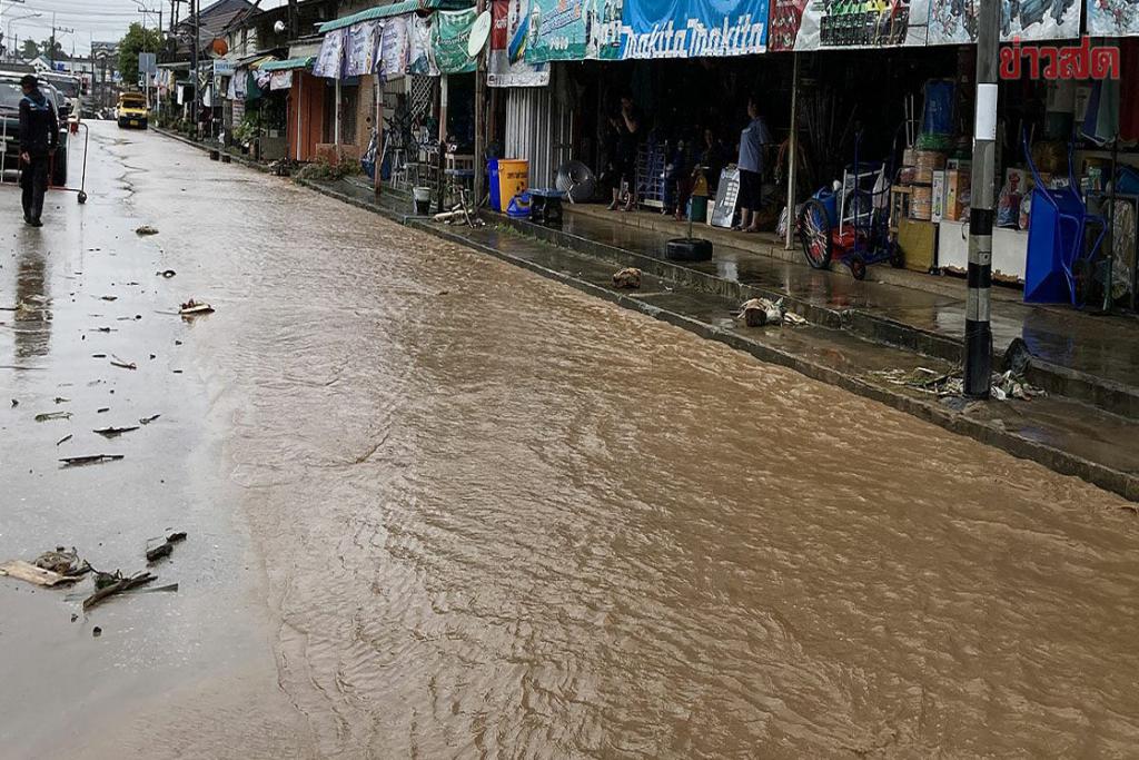 กรมธรณี เตือน 23 จังหวัด ดินถล่ม-น้ำป่าหลาก หลังฝนตกหนักต่อเนื่อง