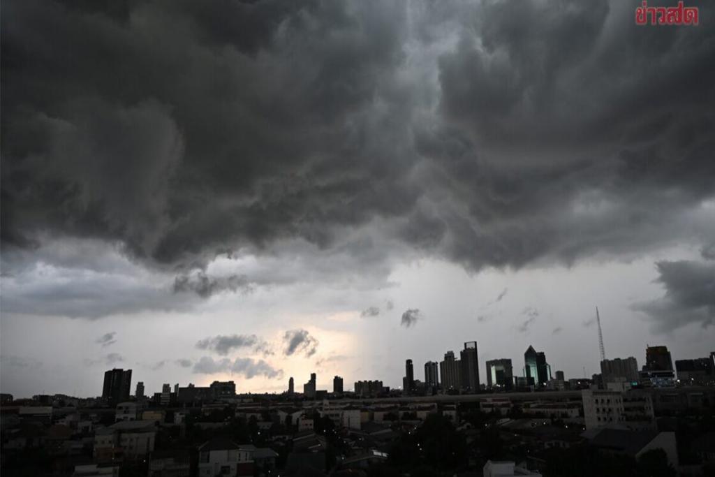 สภาพอากาศวันนี้ กรมอุตุ เตือนมรสุมปกคลุม ทั่วไทยฝนตกหนักถึงหนักมาก 28-30 พ.ค.กทม.โดนด้วย