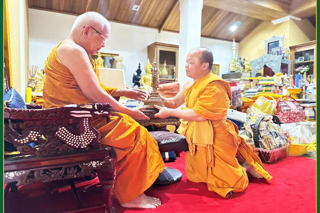 เทพเจ้าแห่งความเมตตา พระเดชพระคุณหลวงพ่อ พระพรหมวัชรเมธี เจ้าอาวาสวัดอรุณราชวราราม ร่วมบุญบูรณะกำแพงโบราณ 