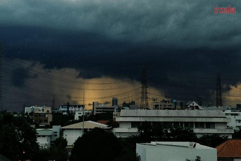 กรมอุตุนิยมวิทยา สภาพอากาศพรุ่งนี้ ฝนถล่มหนัก 40 จังหวัดโดนเต็มๆ