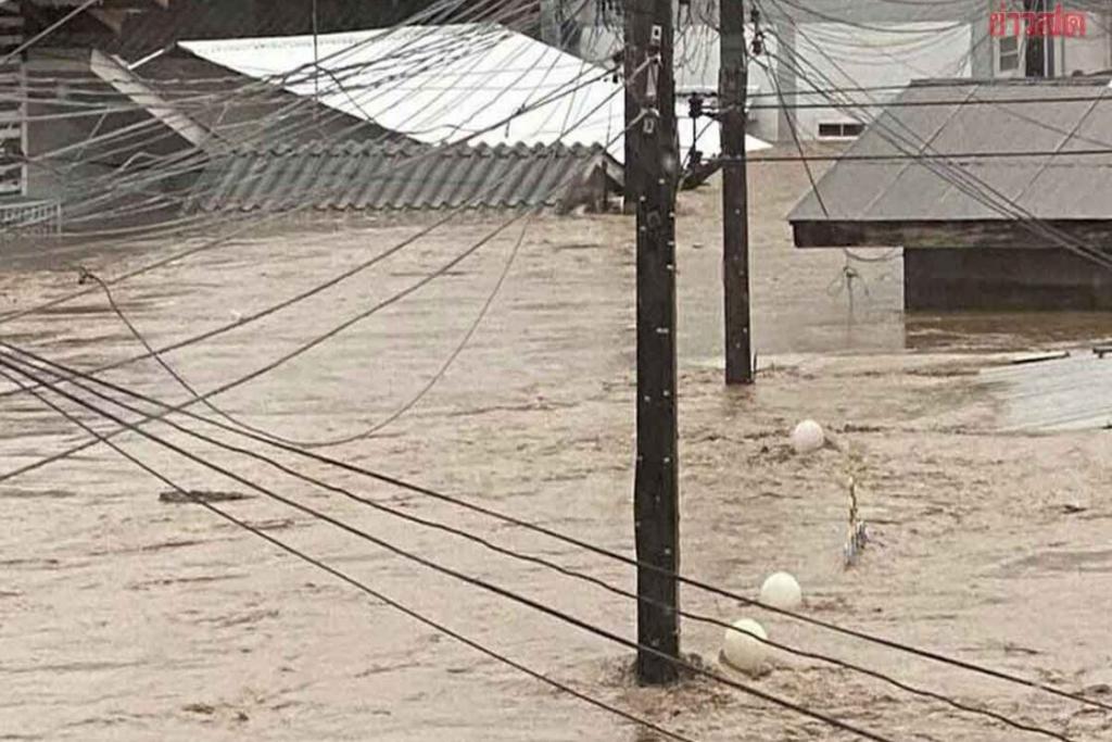 กรมอุตุฯ เตือนฉบับ6 ฝนถล่มหนัก 23-27 พ.ค. มีจังหวัดไหนบ้าง เช็กเลย เตรียมรับมือน้ำท่วมฉับพลัน