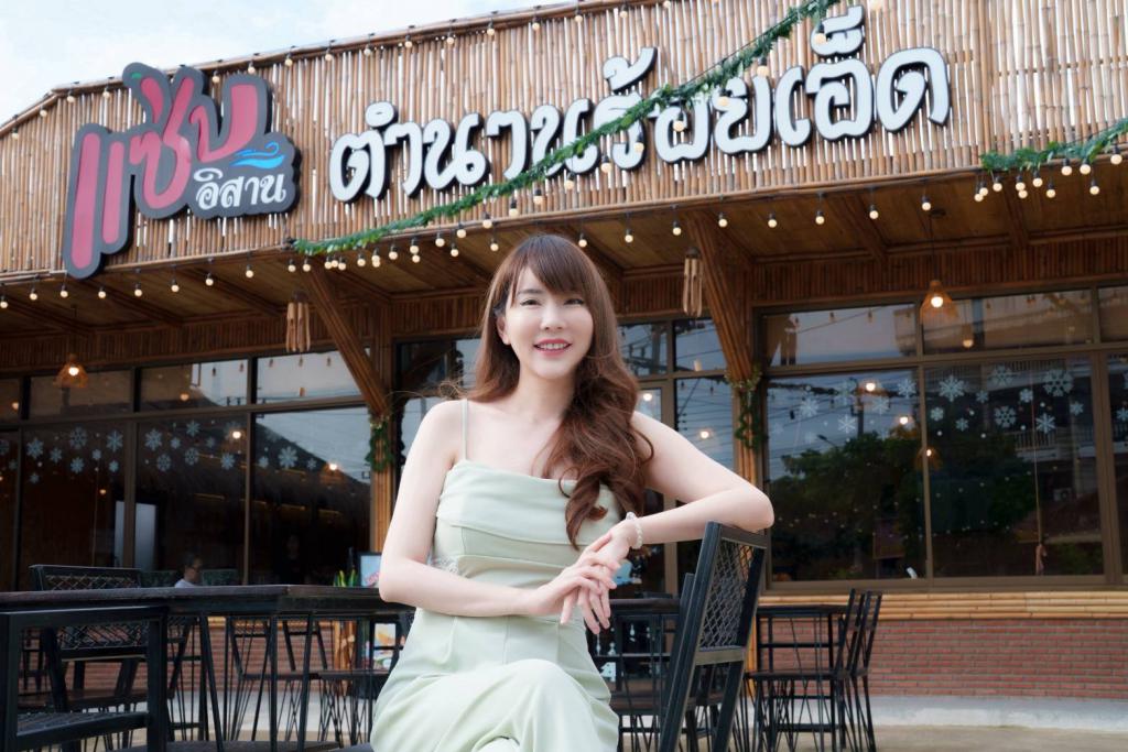 “แซ่บอีสาน ตำนานร้อยเอ็ด” อร่อยนัวแบบต้นตำรับ เหมือนยกอีสานมาไว้กลางกรุง