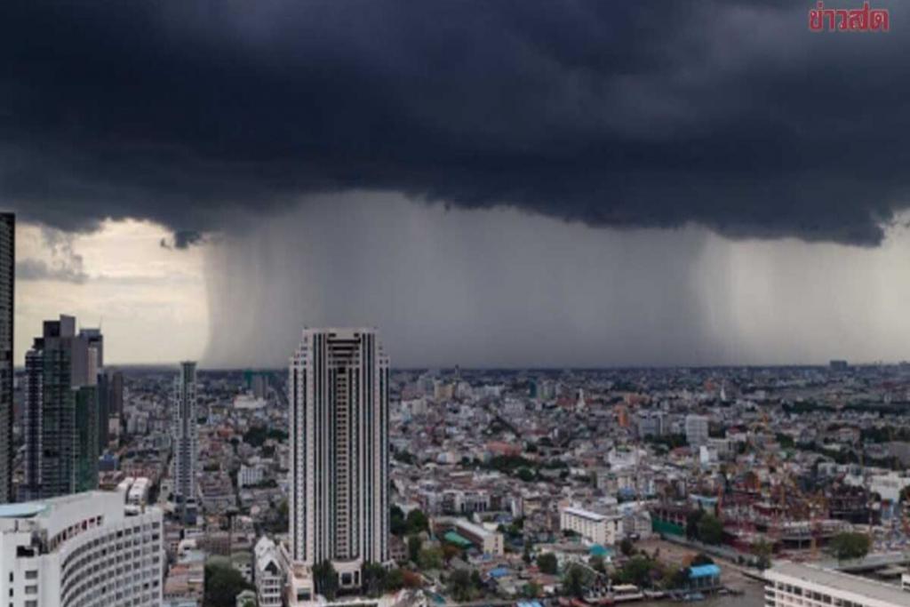 สภาพอากาศวันนี้ กรมอุตุฯ เตือน มรสุมกระหน่ำ ฝนถล่มหนัก 37 จังหวัด