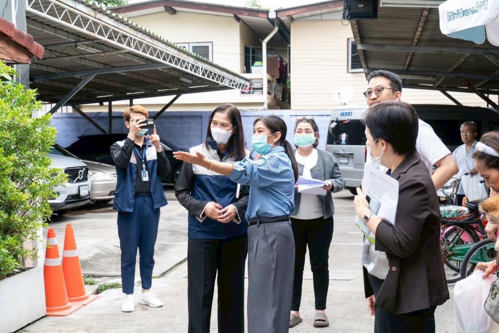 ชาวเจริญนครอุ่นใจ “บ้านรักษ์ สหคลินิก” ใกล้ชุมชน ใช้สิทธิบัตรทองรักษาสะดวก ลดแออัดโรงพยาบาล