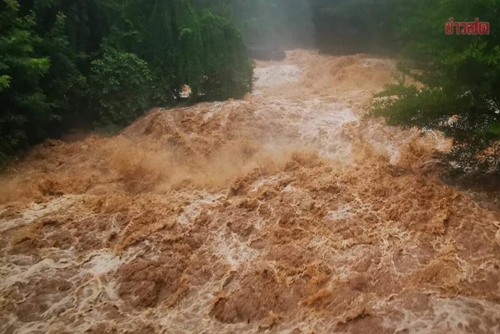 เตือน 8 จังหวัด เหนือ-ตะวันออก เฝ้าระวังดินถล่ม น้ำป่าไหลหลาก ใน 24 ชม.