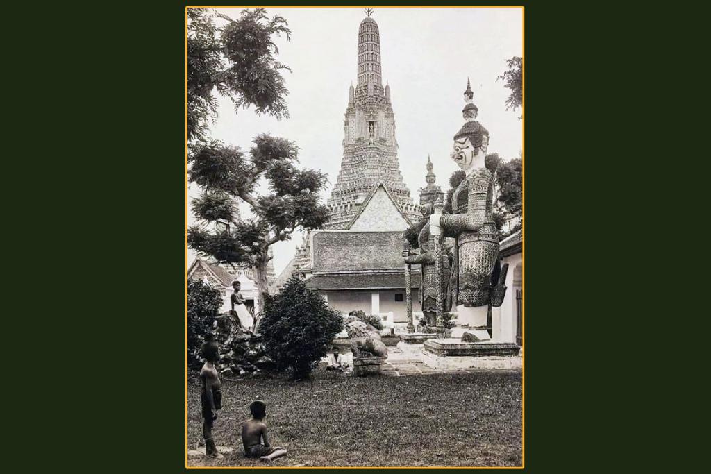 ความงดงามของ พระปรางค์วัดอรุณราชวรารามราชวรมหาวิหาร เมื่อ 205 ปี ปัจจุบันกำลังเป็นมรดกโลก