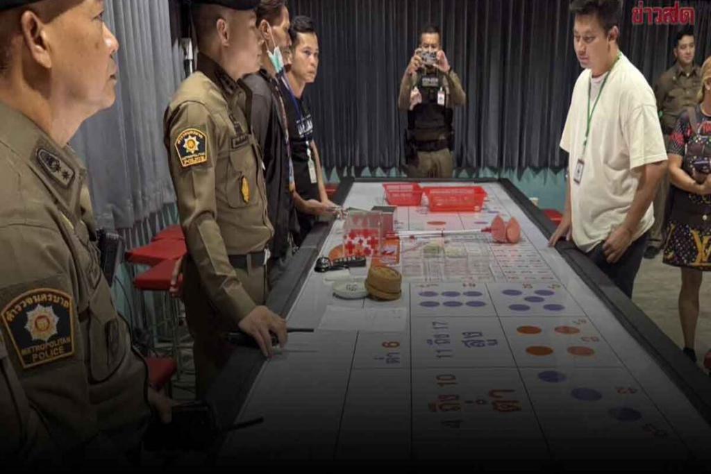 บุกจับบ่อนไฮโล ย่านห้วยขวาง รวบนักพนันเพียบ เจ้ามือรับเพิ่งเปิดได้ 3 วัน