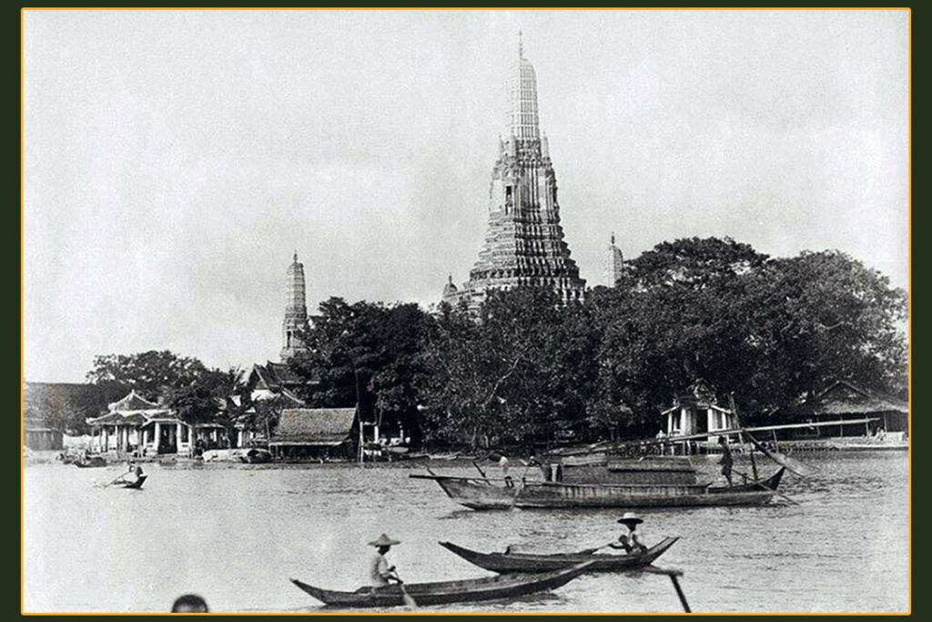 ความงดงามเป็นสง่าของพระปรางค์วัดอรุณ เสน่ห์แห่งมนต์ขลังจากอดีตซึ่งปัจจุบันบรรจุชื่อเป็นมรดกโลกของยูเนสโก