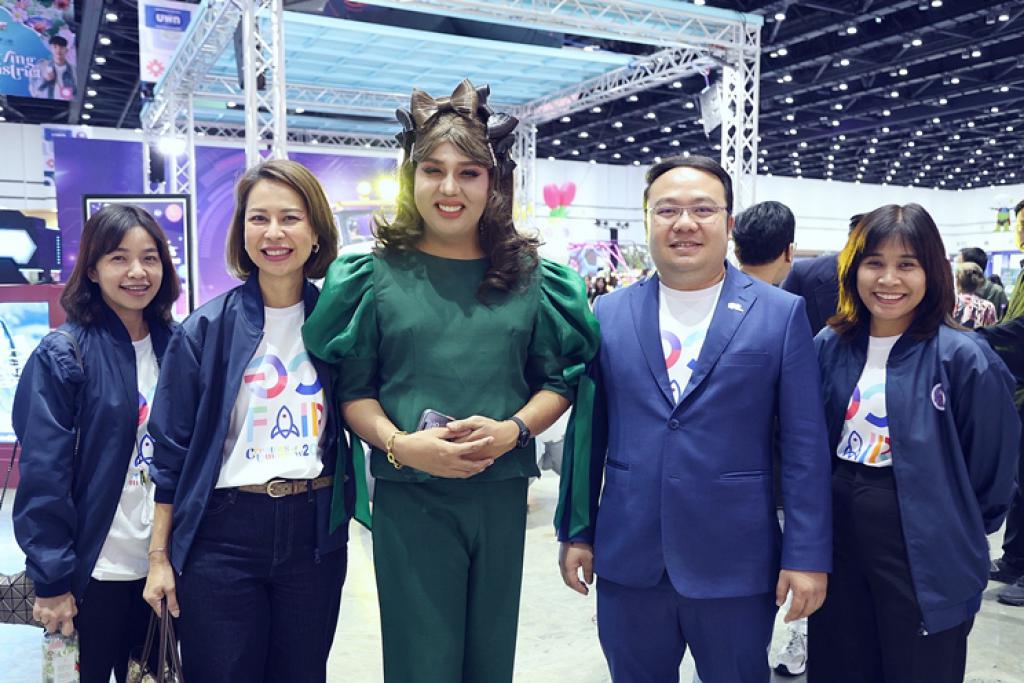บพค. พาคุณทะยานสู่โลกอนาคต! สัมผัสประสบการณ์สุดล้ำผ่าน AI–VR และกิจกรรม 3D ที่จะพาคุณเข้าสู่จักรวาลแห่งเทคโนโลยี พร้อมอัปเดตเทรนด์ระดับโลกด้าน Semiconductor EV และ AI