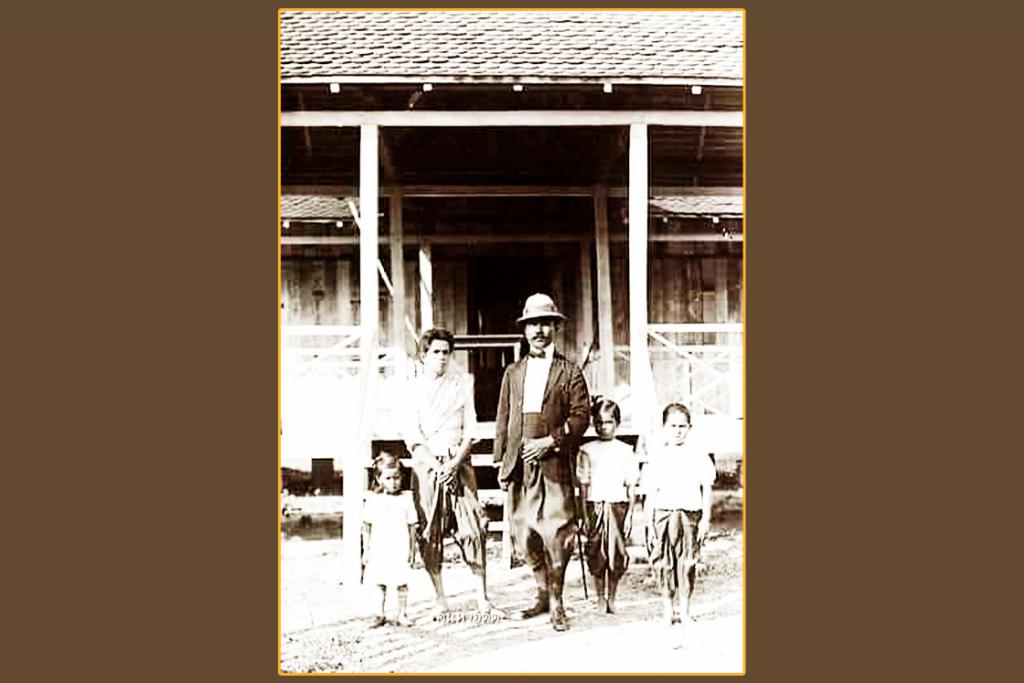 ภาพเก่าเล่อดีต เจ้าพระยาอภัยภูเบศร ต้นสกุลอภัยวงศ์ ที่เมืองพระตะบอง