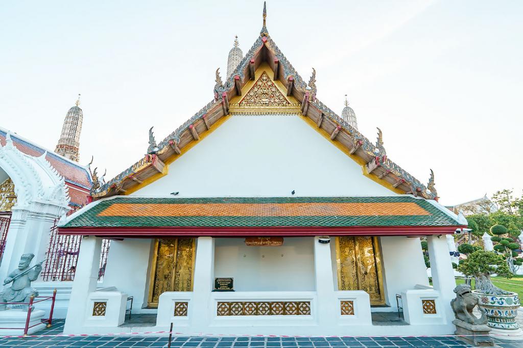 บทที่ 10 พระอุโบสถน้อย วัดอรุณราชวราราม (แอพเดียวเที่ยวทั่ววัดอรุณ)