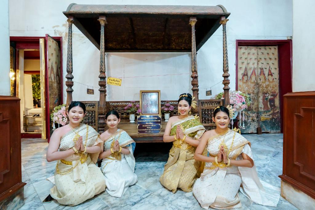 บทที่ 11.2 พระแท่นบรรทม พระบาทสมเด็จพระพุทธเลิศหล้านภาลัย รัชกาลที่ ๒ วัดอรุณราชวราราม (แอพเดียวเที่ยวทั่ววัดอรุณ)